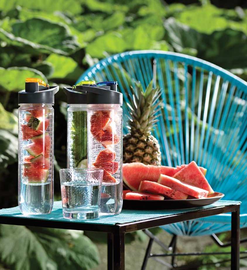 Water bottle with infuser'